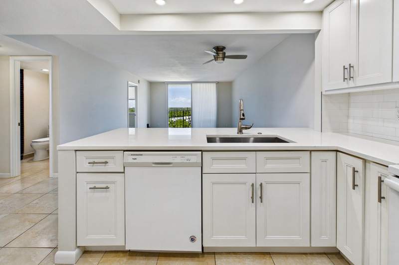 2 bedroom Condominium at 1800 N Andrews Avenue #12G, Drake Tower Condo, Fort Lauderdale — photo 5