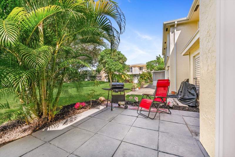 2 bedroom Condominium at 1241 NW 18th Avenue #102, Pines Of Delray North Condo, Delray Beach — photo 3