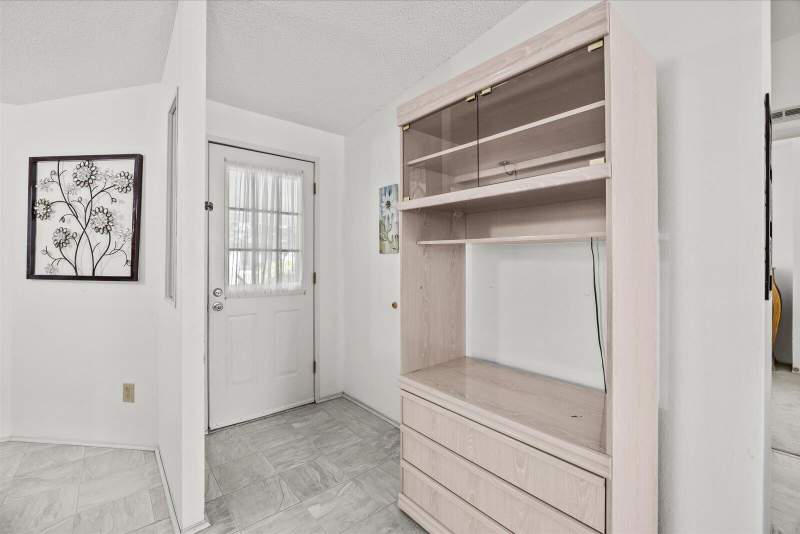 3 bedroom Manufactured Home at 8498 Lavender Court, Savanna Club Plat III, Port St. Lucie — photo 4