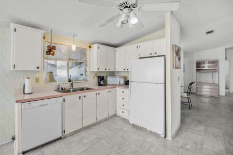 8498 Lavender Court, Port St. Lucie FL - photo 11 of 50