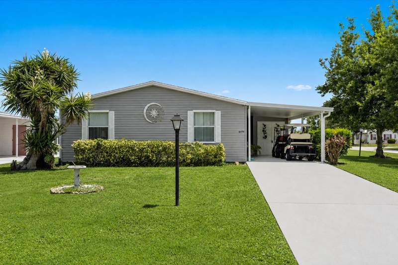 3 bedroom Manufactured Home at 8498 Lavender Court, Savanna Club Plat III, Port St. Lucie — photo 2
