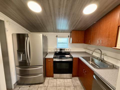 1980 SW 66th Avenue, North Lauderdale FL - photo 11 of 35