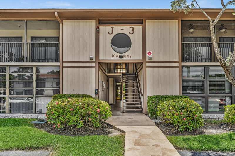 2 bedroom Condominium at 10701 W Clairmont Circle #109, Clairmont Condominium J, Tamarac — photo 1