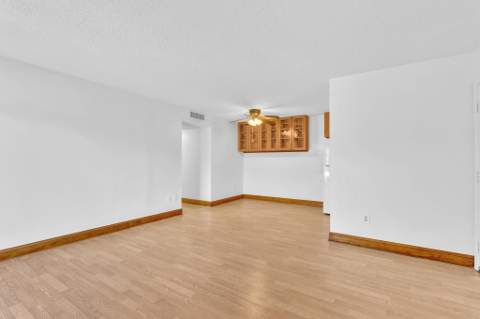 10701 W Clairmont Circle #109, Tamarac FL - photo 16 of 66