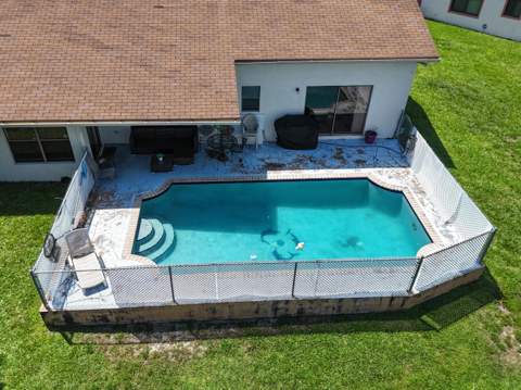 2661 Forest Drive, Miramar FL - photo 16 of 36