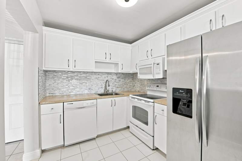 1 bedroom Condominium at 9300 SW 8th Street #219, Isle Of Sandalfoot Condo, Boca Raton — photo 5