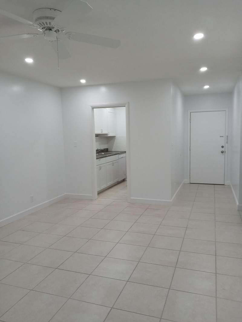 1 bedroom Condominium at 1250 E Sample Road #303, Haven House No 3 Condo, Pompano Beach — photo 5