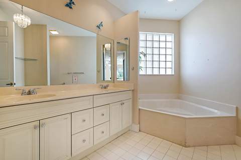 23444 Alzira Circle, Boca Raton FL - photo 24 of 43