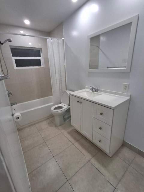 1250 E Sample Road #303, Pompano Beach FL - photo 18 of 19