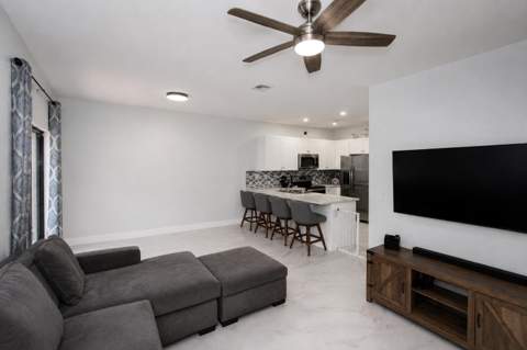 5437 NW 27th Court, Margate FL - photo 14 of 51
