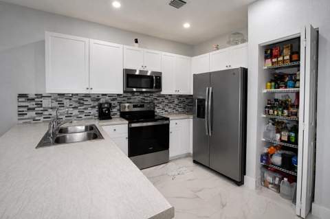 5437 NW 27th Court, Margate FL - photo 8 of 51