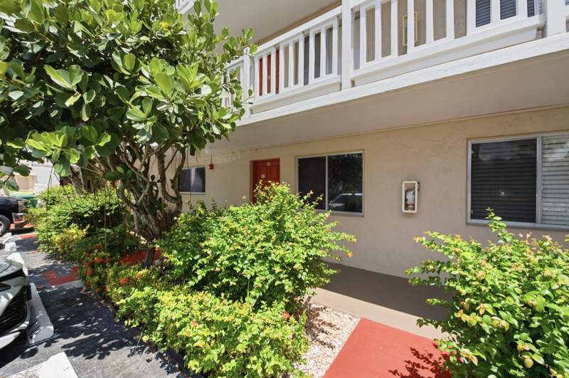 2 bedroom Condominium at 3601 Inverrary Drive #107, Las Vistas A In Inverrary Condo, Lauderhill — photo 2