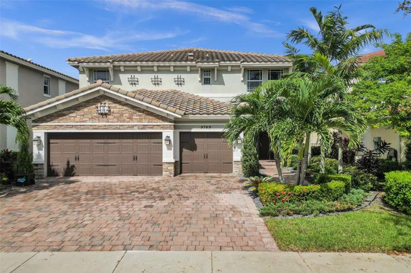 4 bedroom Single Family Residence at 9749 Blue Isle #BAY, MiraLago, Parkland — photo 1