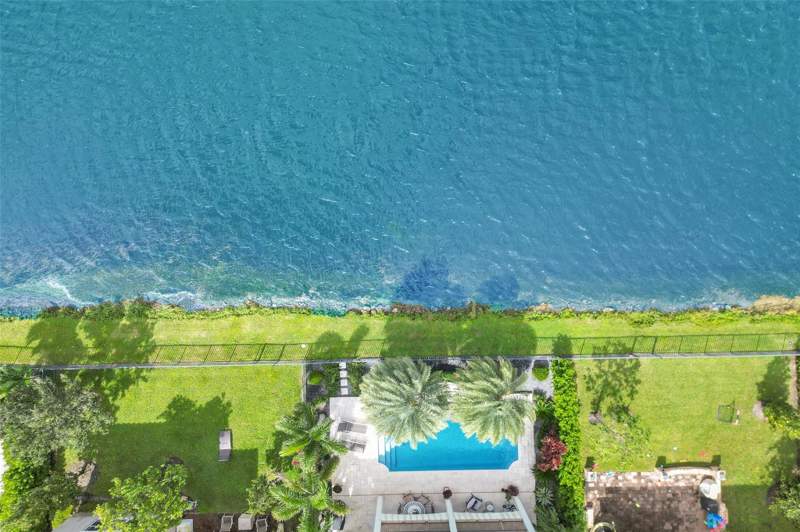 4 bedroom Single Family Residence at 9749 Blue Isle #BAY, MiraLago, Parkland — photo 4