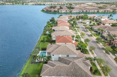9749 Blue Isle #Bay, Parkland FL - photo 11 of 100