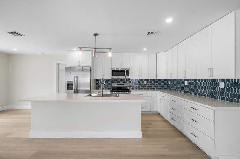 4 bedroom Single Family Residence at 325 SW 8TH Avenue, DELRAY TOWN OF, Delray Beach — photo 5