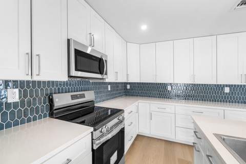 325 SW 8TH Avenue, Delray Beach FL - photo 8 of 36