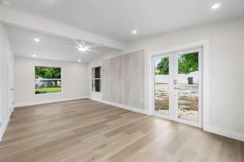 325 SW 8TH Avenue, Delray Beach FL - photo 23 of 36