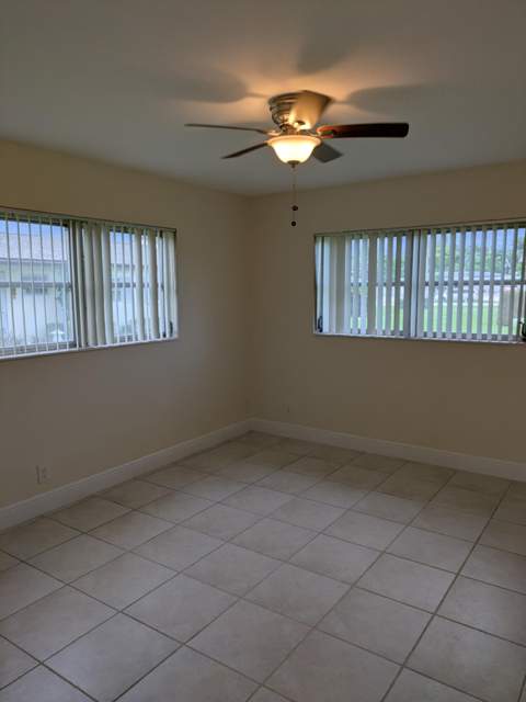 2771 Ashley Drive #J, West Palm Beach FL - photo 6 of 13