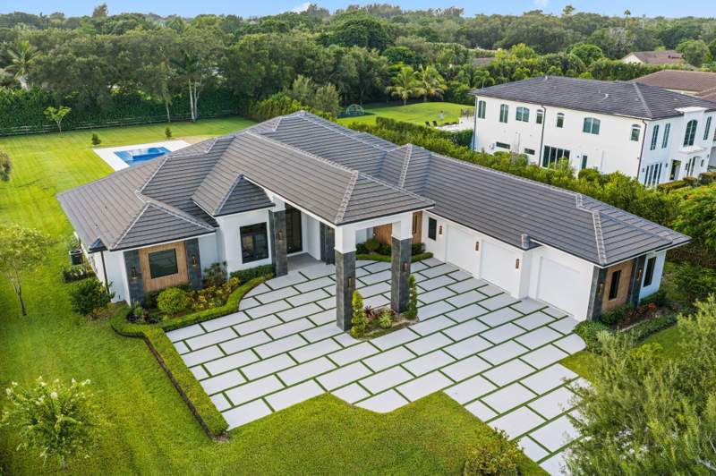 6 bedroom Single Family Residence at 13600 PINE MEADOW Court, PINE MEADOWS ESTATES II 174 19, Davie — photo 4