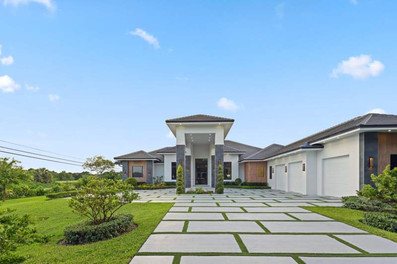 6 bedroom Single Family Residence at 13600 PINE MEADOW Court, PINE MEADOWS ESTATES II 174 19, Davie — photo 2