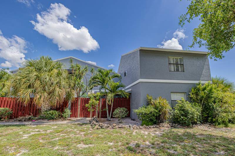 2 bedroom Condominium at 7 Crossings Circle #C, Crossings Of Boynton Beach Condo, Boynton Beach — photo 2