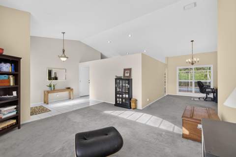 1011 Woodfield Circle, Palm Beach Gardens FL - photo 14 of 39