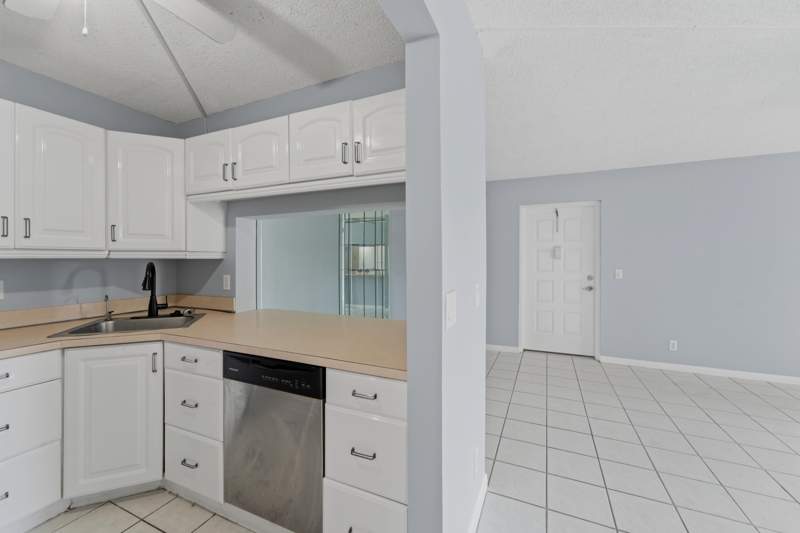 2 bedroom Condominium at 728 Sunny Pine Way #A1, Pine Ridge North I, Greenacres — photo 3