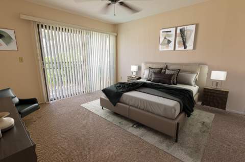 1566 SE Dewberry Court, Port St. Lucie FL - photo 13 of 37