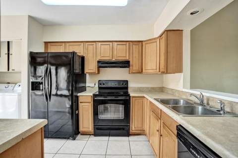 3810 NW 77th Avenue, Davie FL - photo 8 of 34