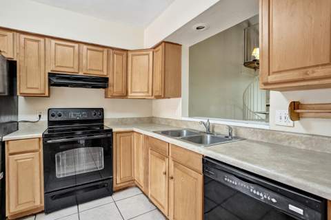 3810 NW 77th Avenue, Davie FL - photo 9 of 34