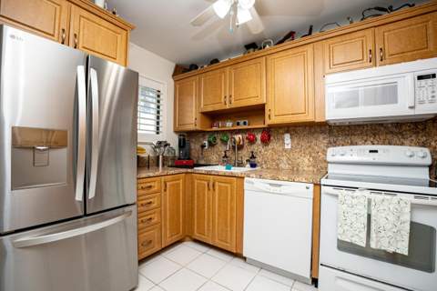 5355 SE Miles Grant Road #114, Stuart FL - photo 6 of 34