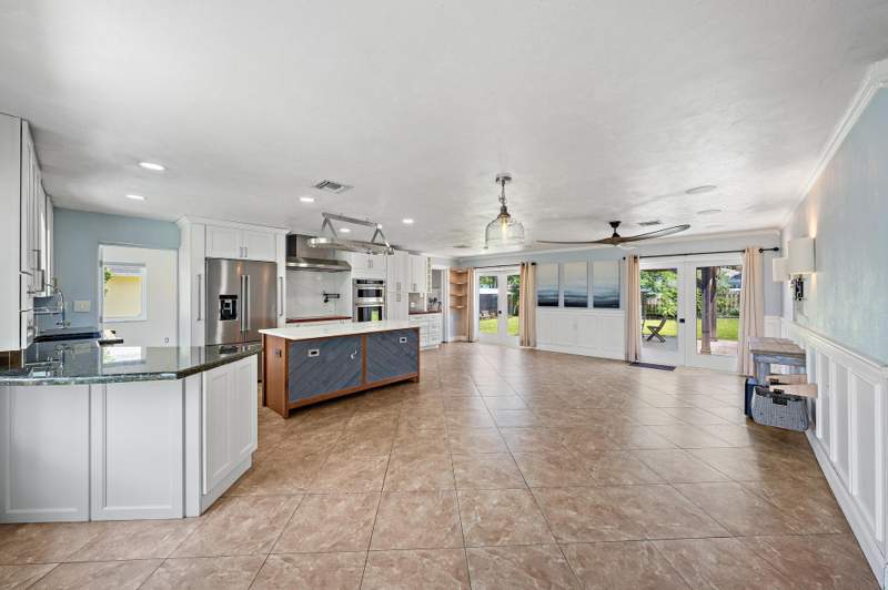 3 bedroom Single Family Residence at 1 Windsor Road, Riverside Drive Park, Jupiter — photo 5