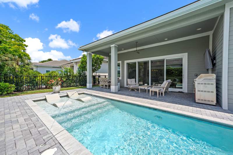 3 bedroom Single Family Residence at 9935 Timber Creek Way, Avenir - Regency, Palm Beach Gardens — photo 2