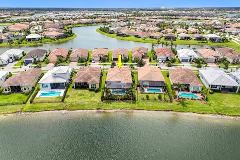 8864 SW Montova Way, Port St. Lucie FL - photo 7 of 96