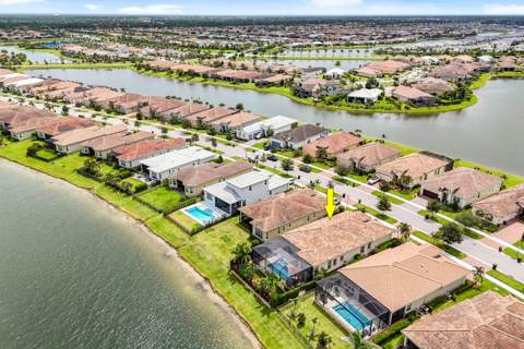 8864 SW Montova Way, Port St. Lucie FL - photo 9 of 96