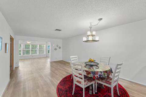 2638 Gately Drive #125, West Palm Beach FL - photo 7 of 27