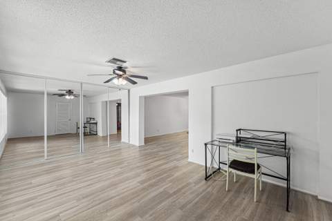 2638 Gately Drive #125, West Palm Beach FL - photo 10 of 27
