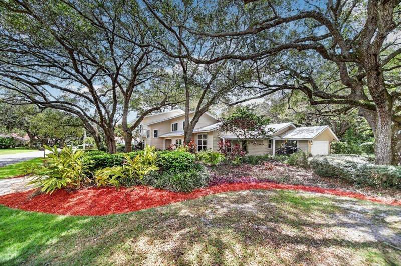 4 bedroom Single Family Residence at 15 Heritage Way, Heritage Place, Sewalls Point — photo 5