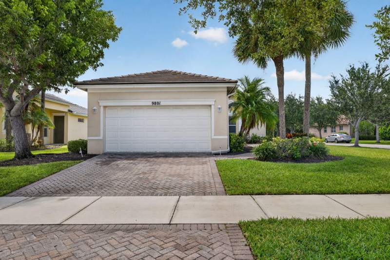 3 bedroom Single Family Residence at 9801 SW Glenbrook Drive, Tradition Plat No 18, Port St. Lucie — photo 2