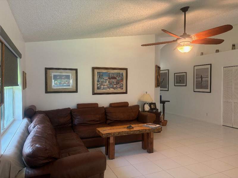 3 bedroom Single Family Residence at 1551 S Club Drive, Lakefield Of The Landings At Wellington 1, Wellington — photo 5