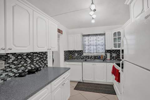 7980 N French Drive #3-202, Pembroke Pines FL - photo 9 of 36