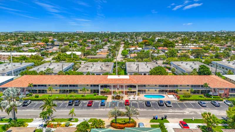2 bedroom Condominium at 2121 NE 68th Street #109, Tara Apartments Condo, Fort Lauderdale — photo 1
