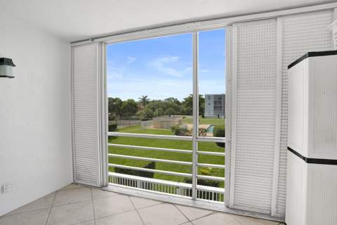 7980 N French Drive #3-202, Pembroke Pines FL - photo 24 of 36