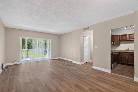 4200 Hillcrest Drive #217, Hollywood FL - photo 12 of 36