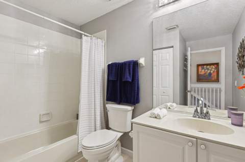 9070 Tremezzo Lane, Boynton Beach FL - photo 16 of 27