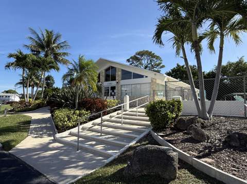 2204 Lake Osborne Drive #5, Lake Worth Beach FL - photo 12 of 18