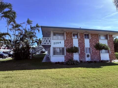 2204 Lake Osborne Drive #5, Lake Worth Beach FL - photo 17 of 18