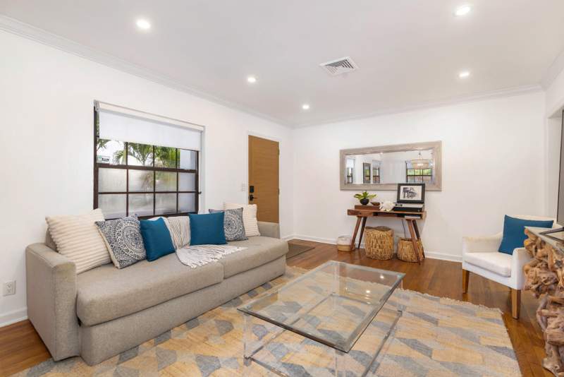 4 bedroom Single Family Residence at 300 35th Street, Northwood Shores, West Palm Beach — photo 5