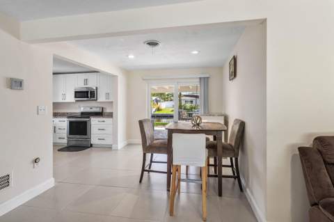 1620 SW 4th Avenue, Pompano Beach FL - photo 10 of 35